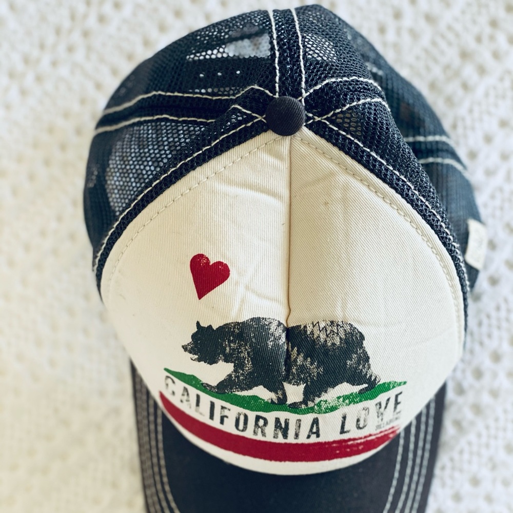 Baseball hat - Picture 3 of 3